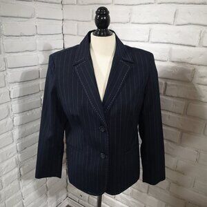 Investments Petites Ladies Size 12P Navy Pinstripe Lined Blazer w/2 Button Close